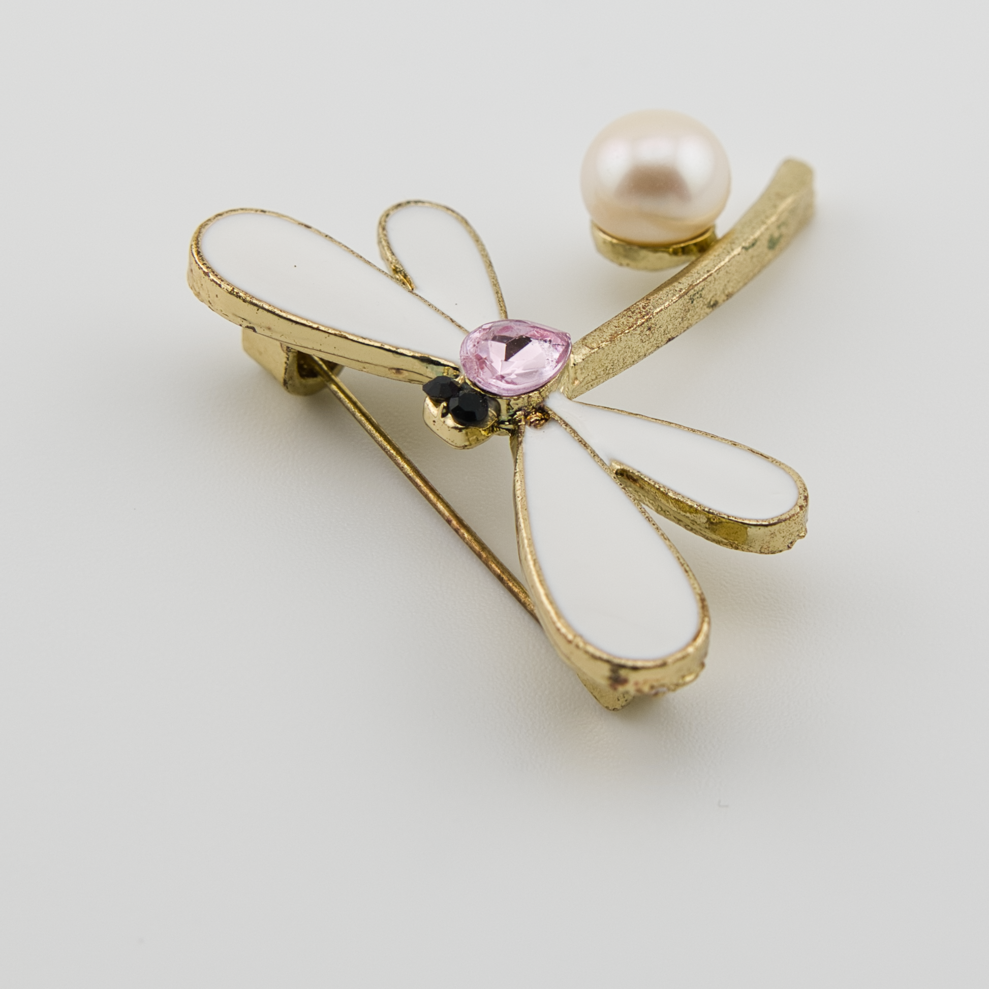 Natural pearl butterfly shape 7-8mm pearl alloy brooch